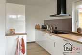 Modern kitchen - fully equipped