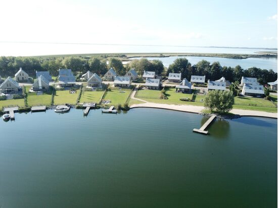  Situation photo of holiday homes on the lake